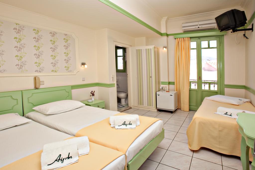Hotel Aegli 1876 Tínos Habitación foto